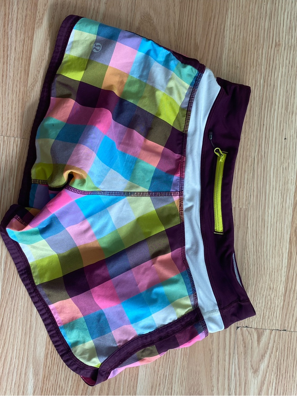 Lululemon Shorts Running Groovy Plaid Colourful Jogging Athletic - Picture 3 of 6
